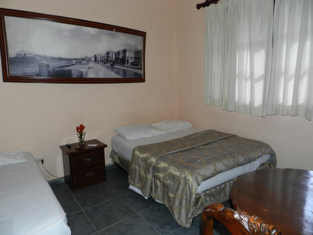 Hotel Navarro Santo Domingo Quarto foto